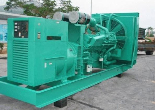山西75kw康明斯柴油发电车出租